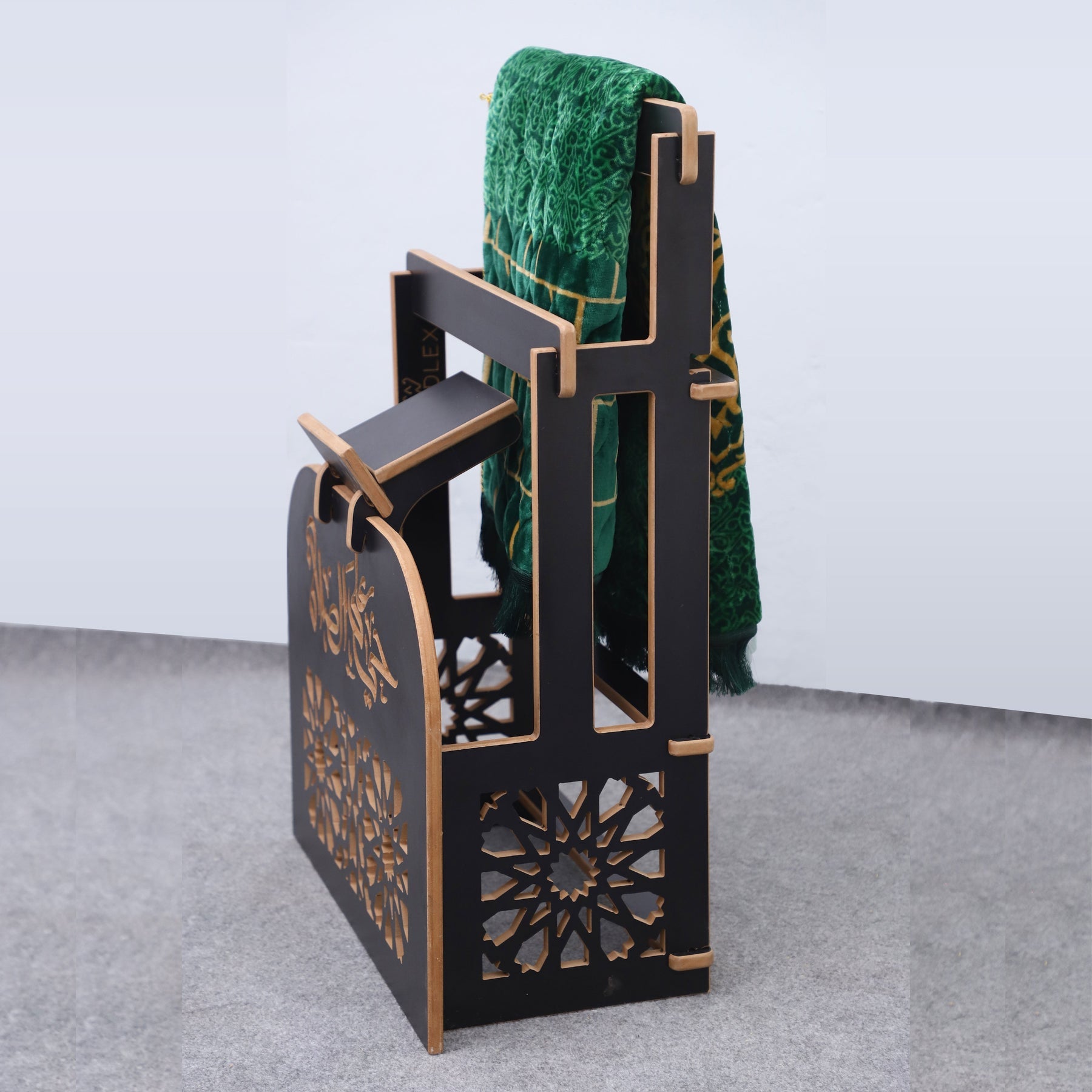 Salah Organizer – All-in-One Prayer Mat with Quran Stand